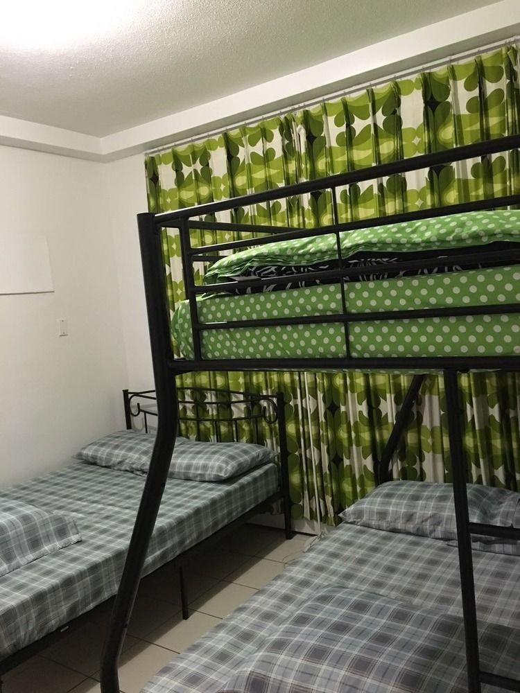 University Apartment Торонто Экстерьер фото