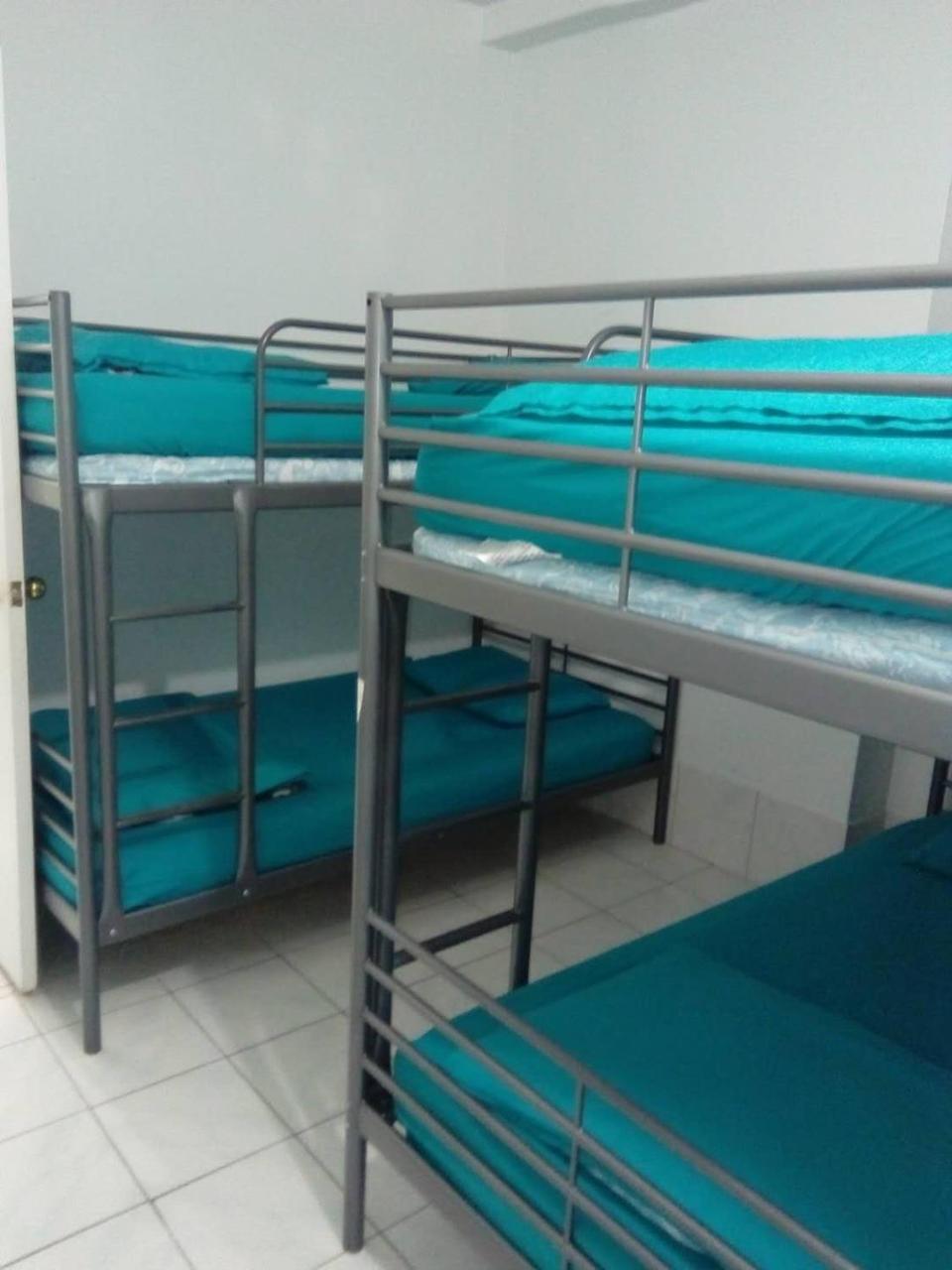 University Apartment Торонто Экстерьер фото