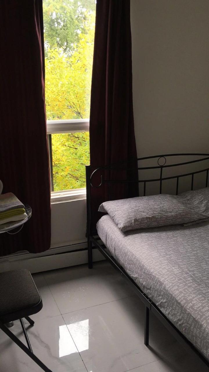 University Apartment Торонто Экстерьер фото