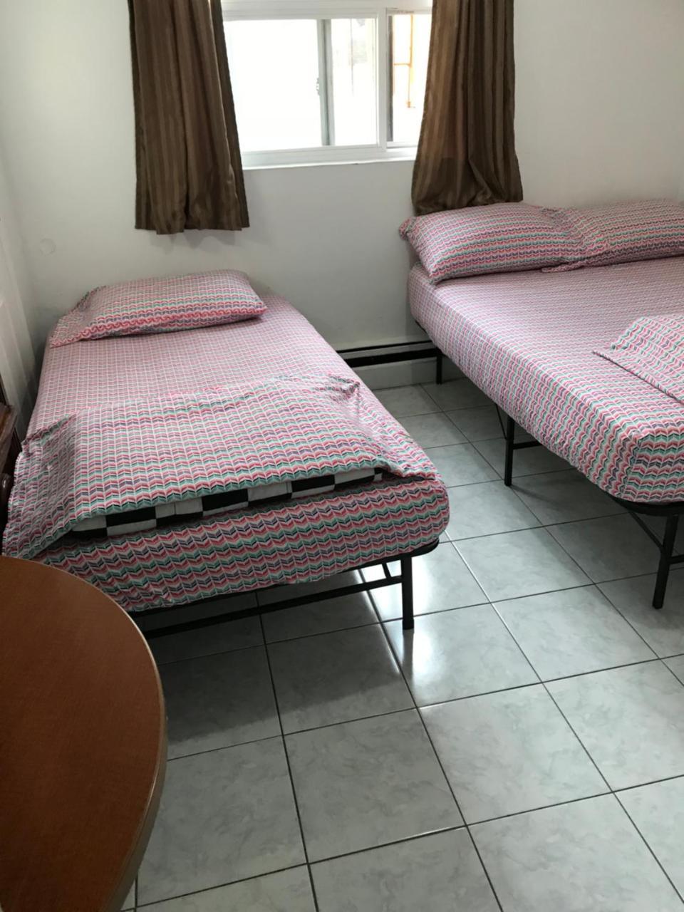 University Apartment Торонто Экстерьер фото